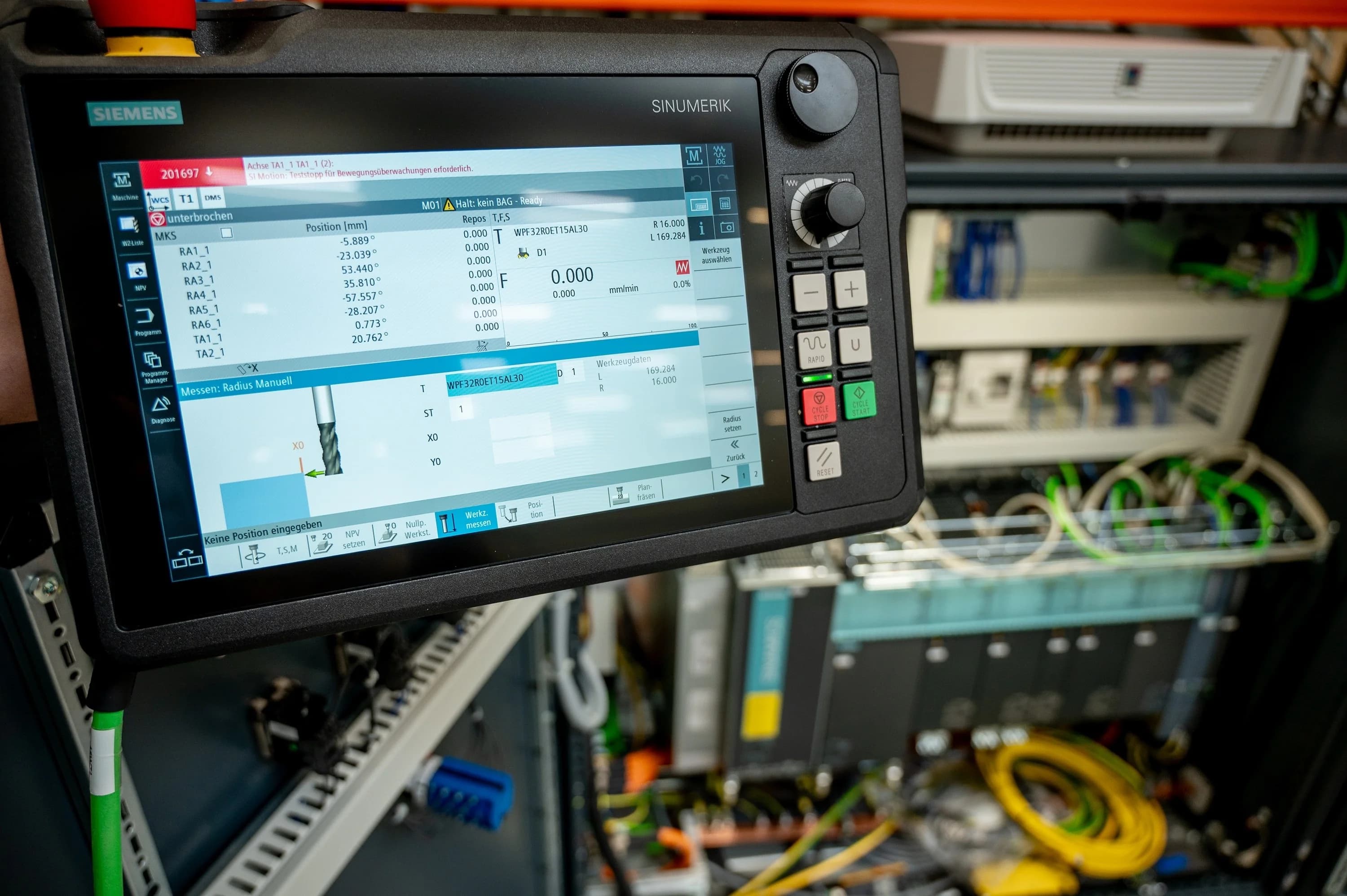 SINUMERIK ONE control panel on SinuPrint 3000